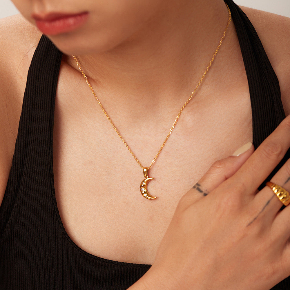 18K Gold Star Adorned Crescent Moon Pendant Necklace