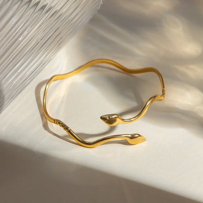 18K Gold Wavy Snake Silm Cuff Bangle Bracelet