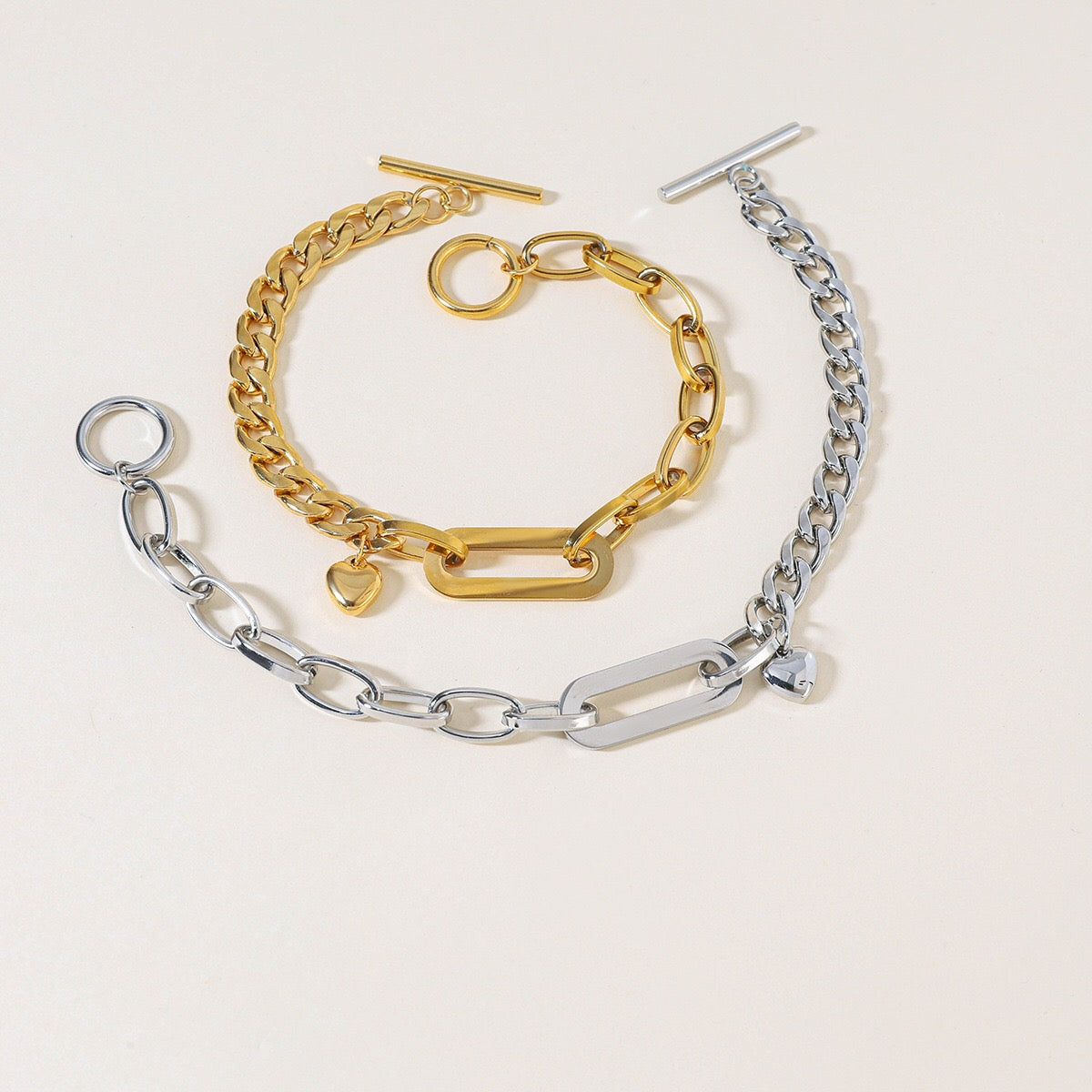 18K Gold Bold Affection Heart Charm Chunky Toggle Chain Bracelet