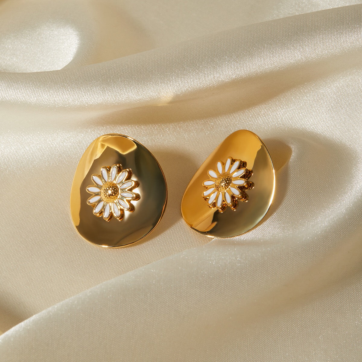 18K Gold Summer Daisy Statement Stud Earrings