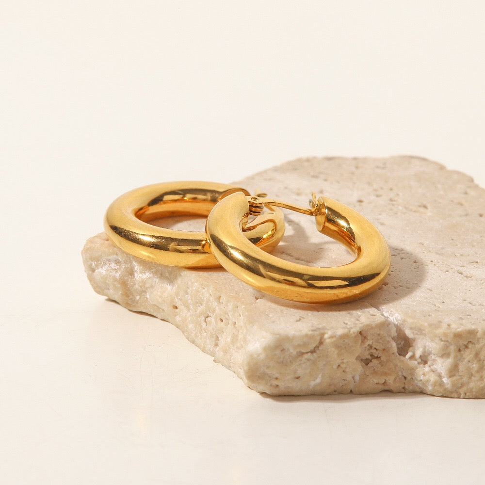 18K Gold Classic Thick Small Hoop Huggie Earrings