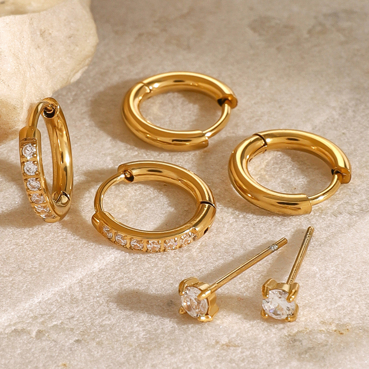 18K Gold Essential Small Hoop Huggie Earrings Set