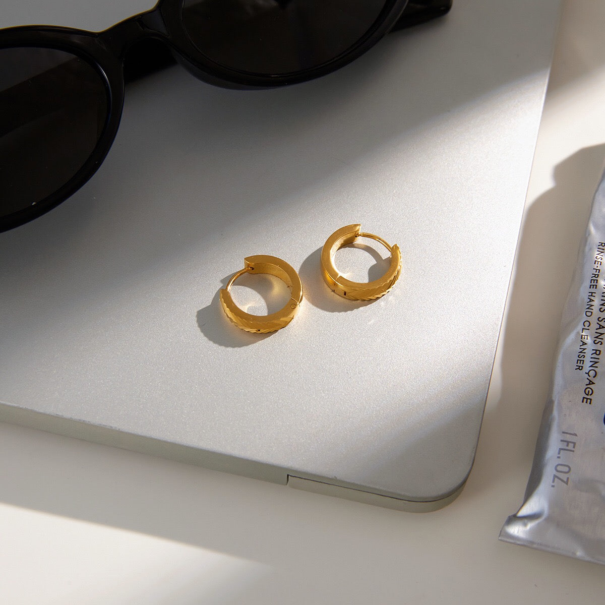 18K Gold Modern Bling Textured Small Hoop Huggie Earrings Ear Cuffs Stack