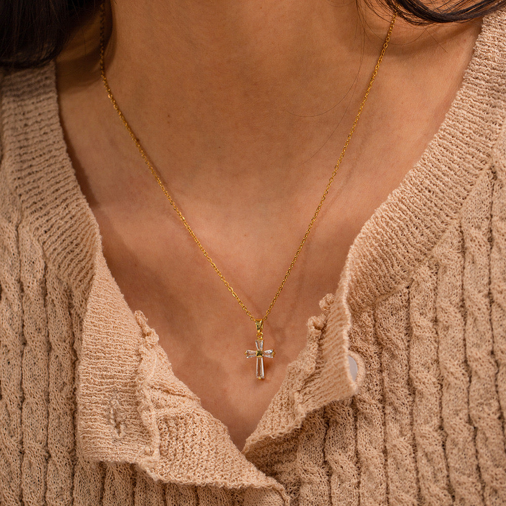 18K Gold Minimalist Crystal Cross Necklace