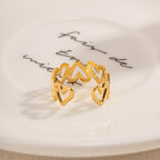 18K Gold Heart Band Ring
