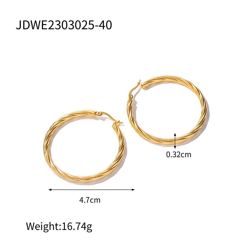 18K Gold Classic Textured Hoop Huggie Earrings