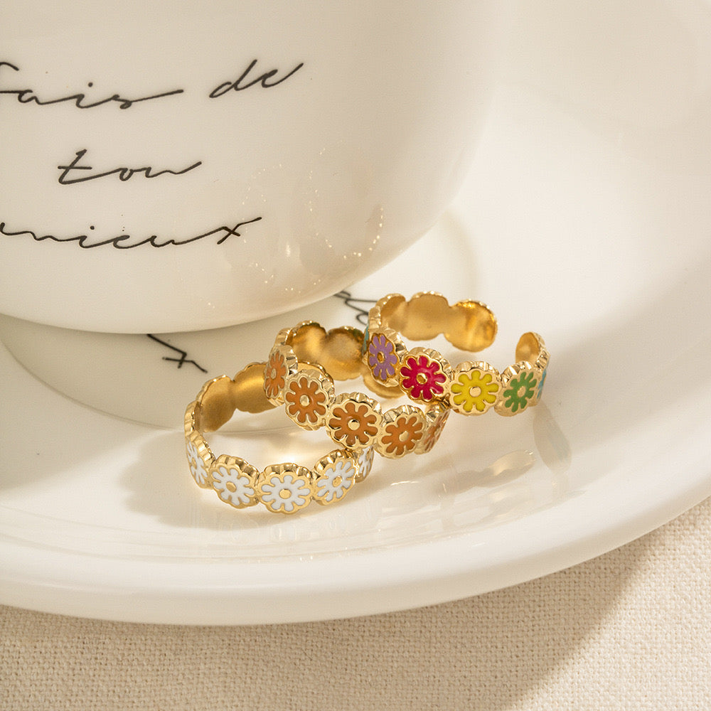 18K Gold Daisy Flower Color Band Ring