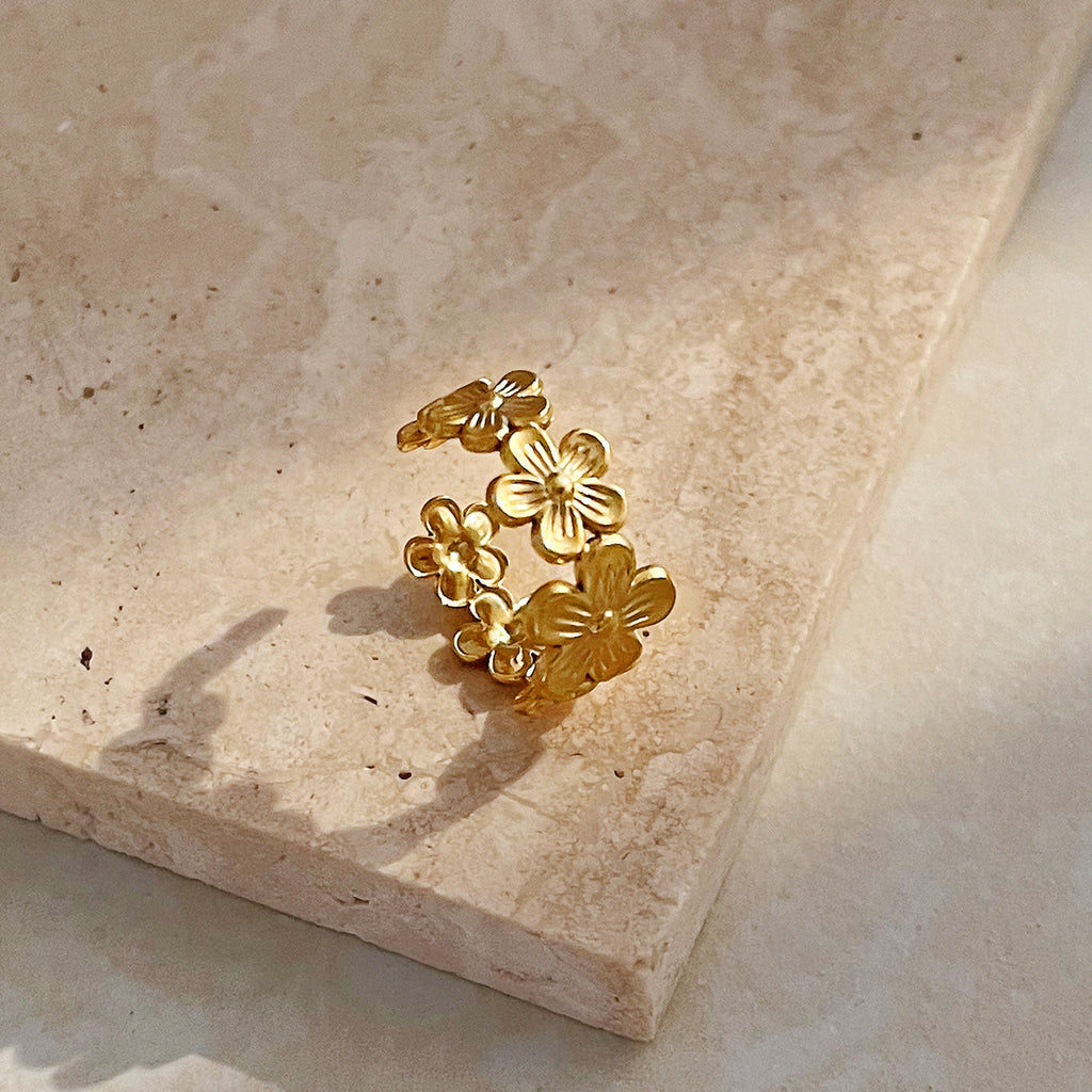 18K Gold Cherry Blossom Flower Band Ring
