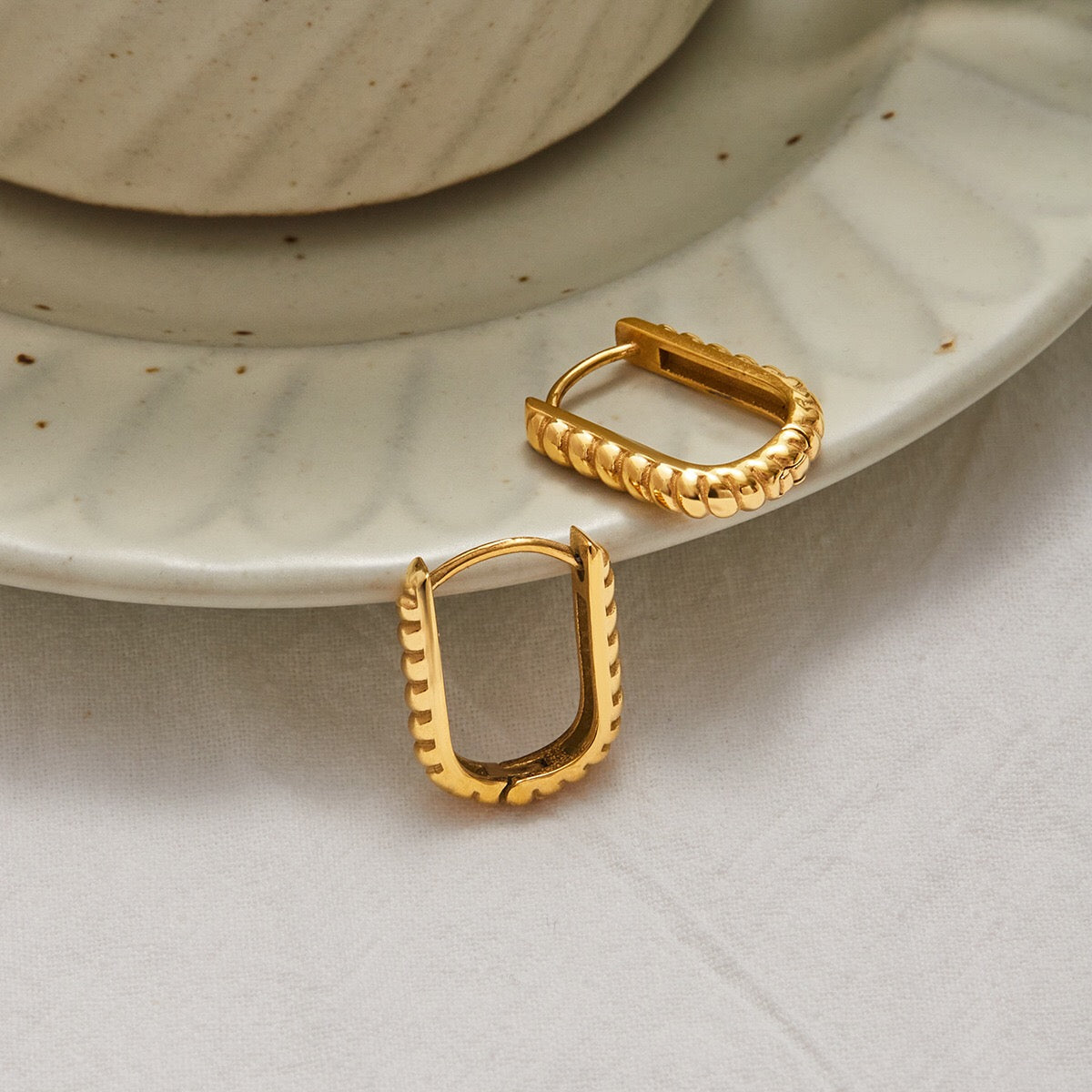 18K Gold Bare Ribbed Rectangle Huggie Earrings Cartilage Hoops Stack