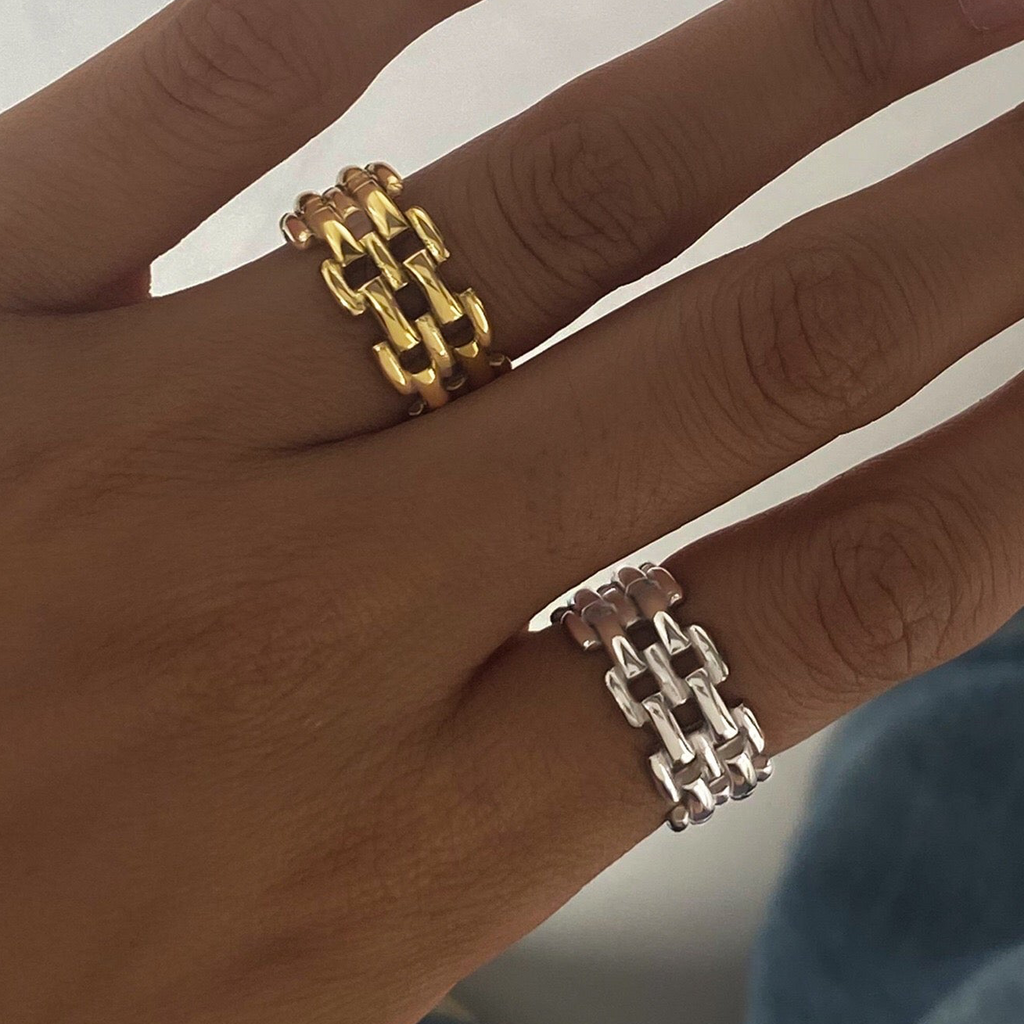 18K Gold Status Watch Band Chain Ring