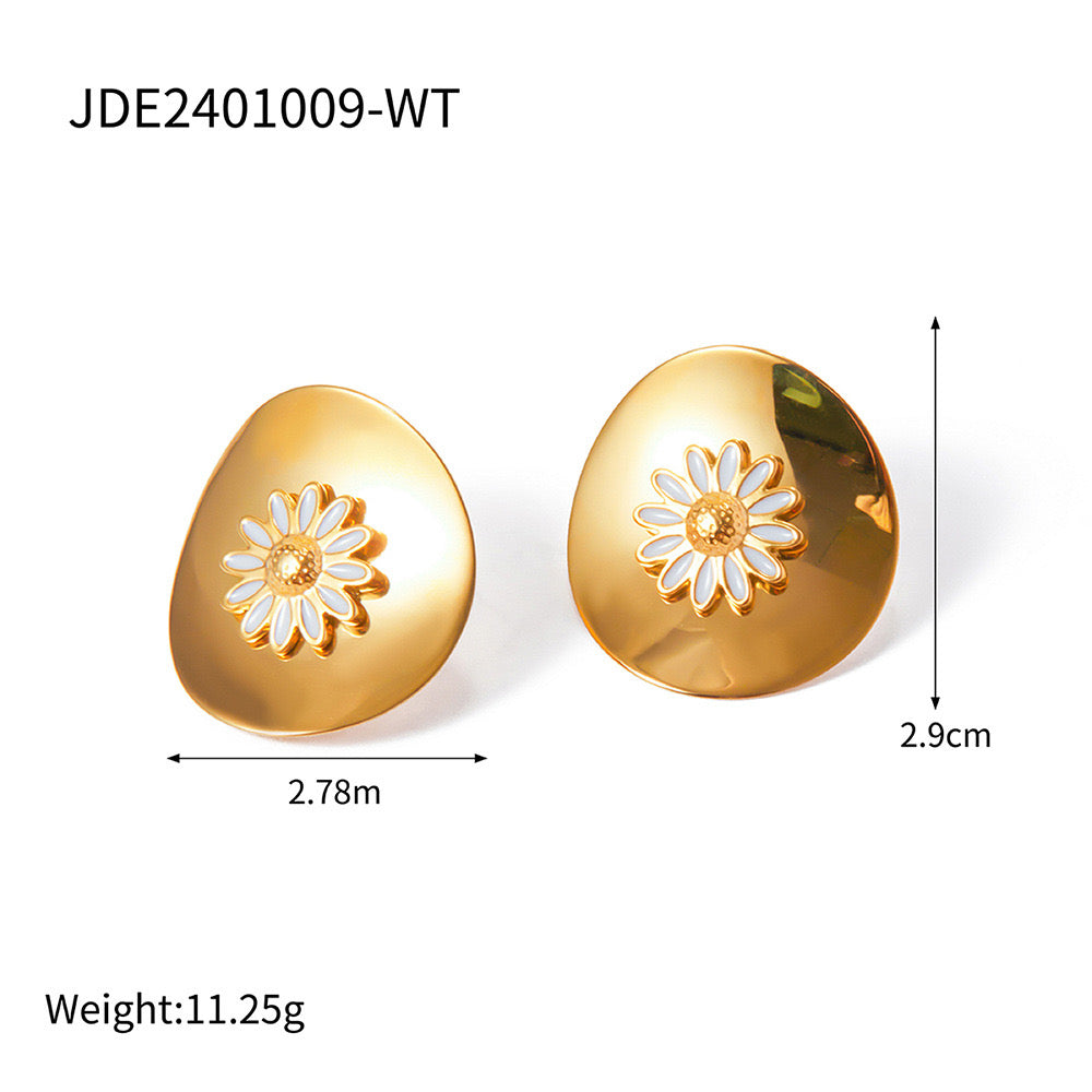 18K Gold Summer Daisy Statement Stud Earrings
