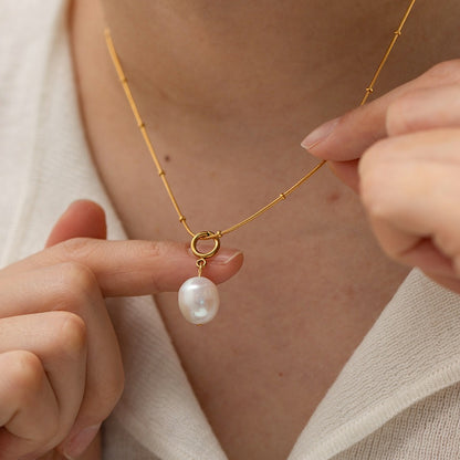 18K Gold Classic Dainty Pearl Pendant Necklace