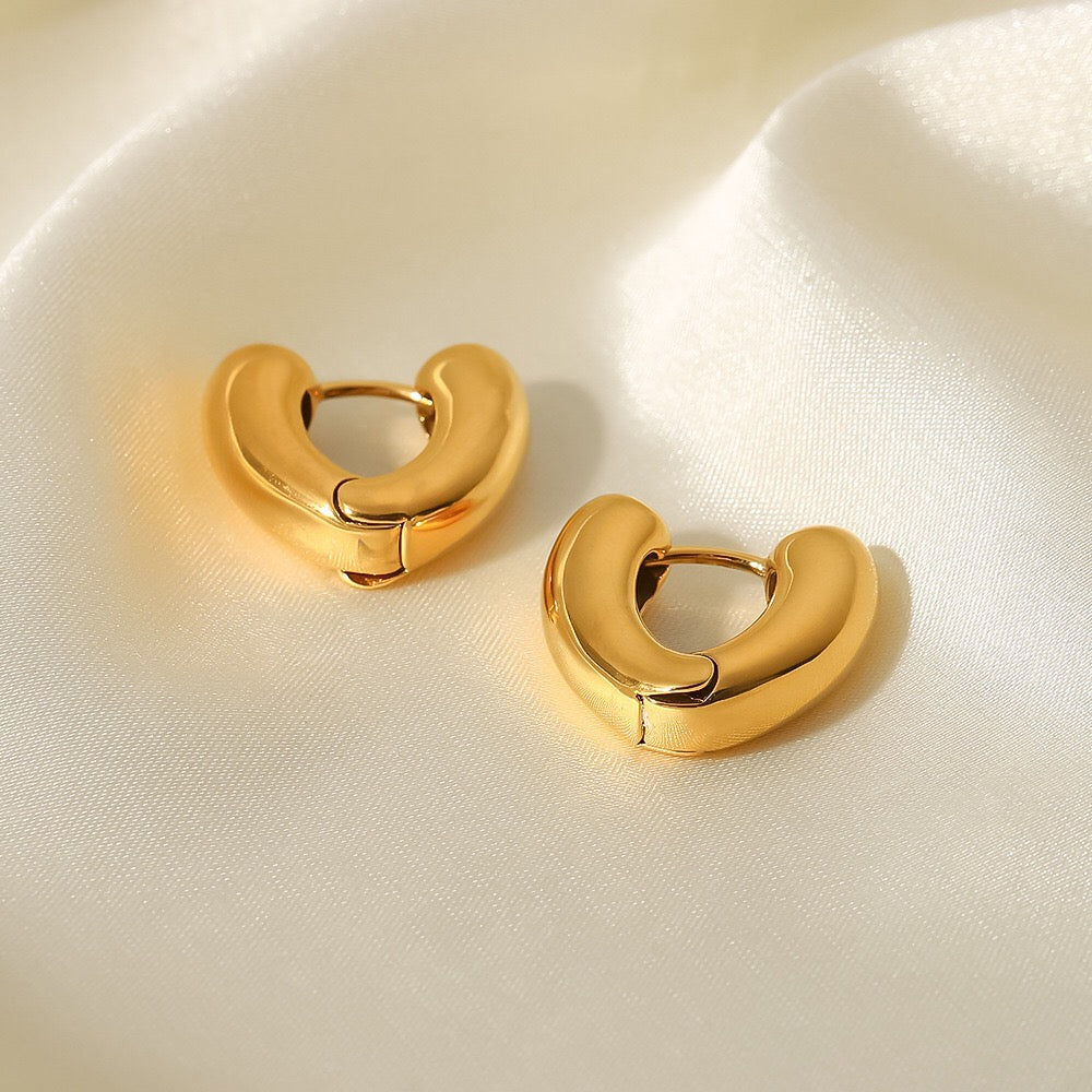 18K Gold Minimalist Small Hoop Huggie Earrings