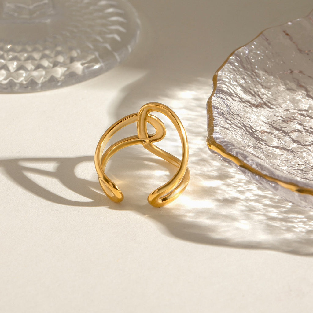 18K Gold Intertwined Statement Ring