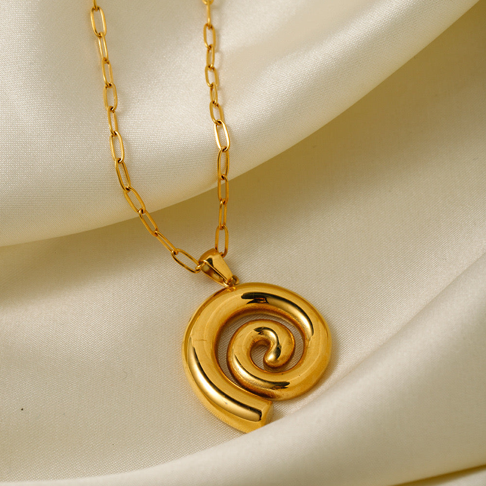 18K Gold Ocean Swirl Pendant Necklace