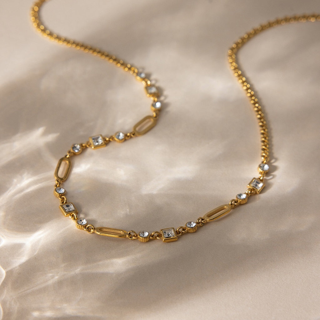 18K Gold Sparkle Season Dainty Chain Choker Necklace