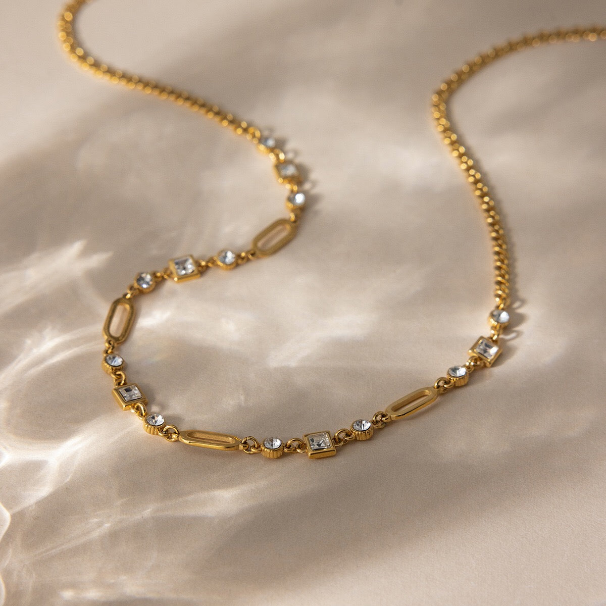 18K Gold Sparkle Season Dainty Chain Choker Necklace