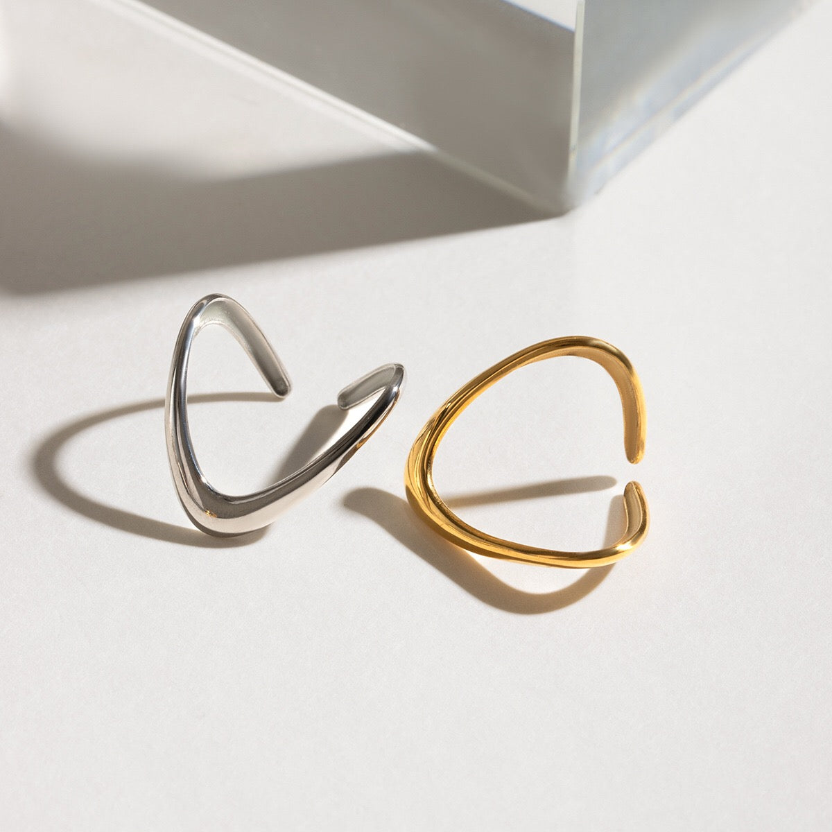 18K Gold Silm Chic Stacking Silver Ring