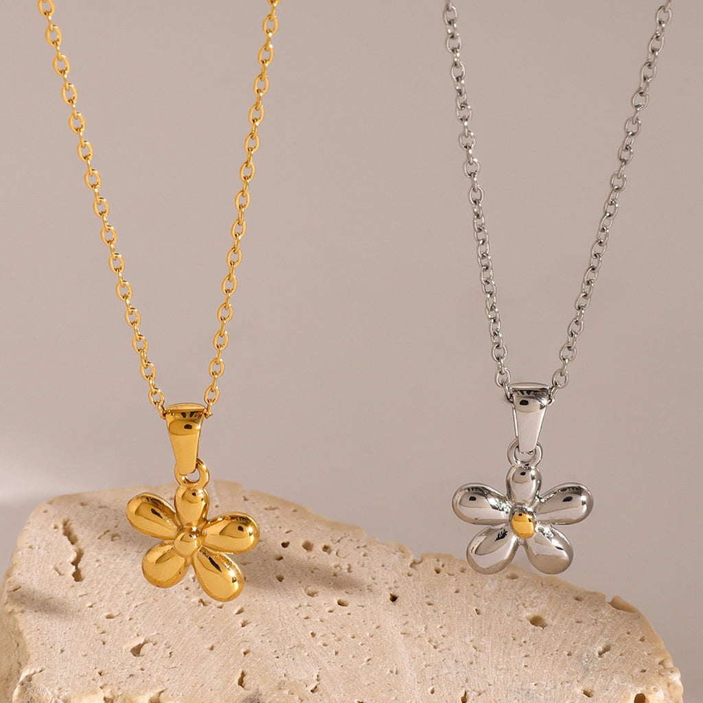 18K Gold Cherry Flower Pendant Necklace