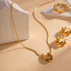18K Gold Horseshoe Statement Pendant Necklace