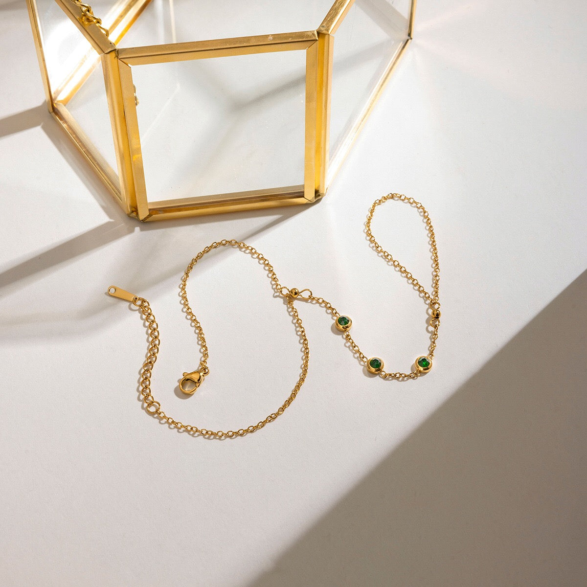18K Gold Waterproof Emerald Gem Hand Chain Bracelet