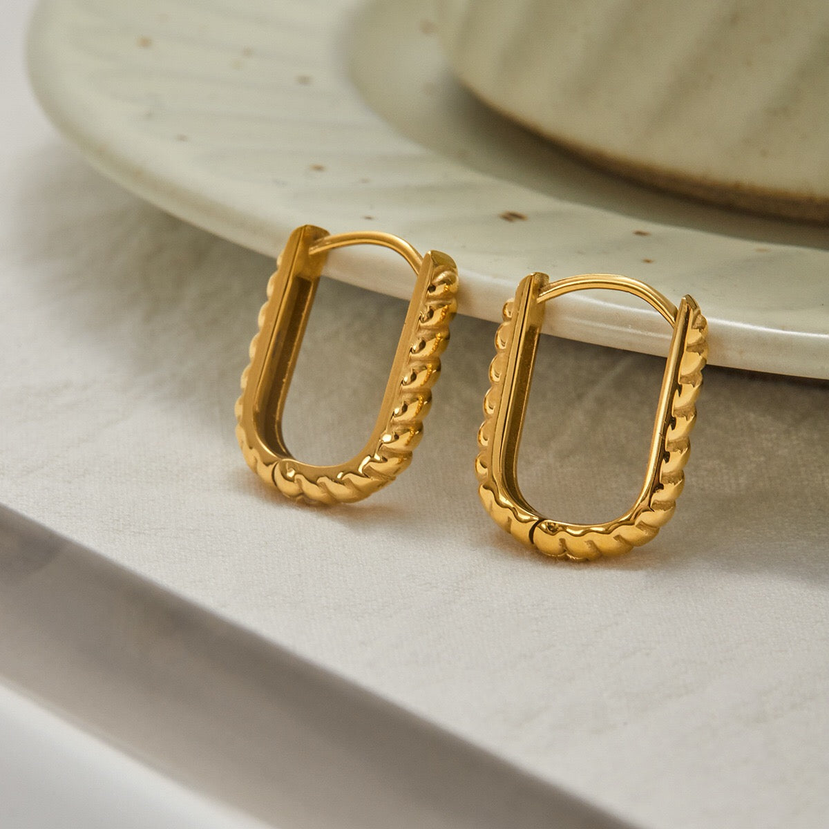 18K Gold Bare Ribbed Rectangle Huggie Earrings Cartilage Hoops Stack