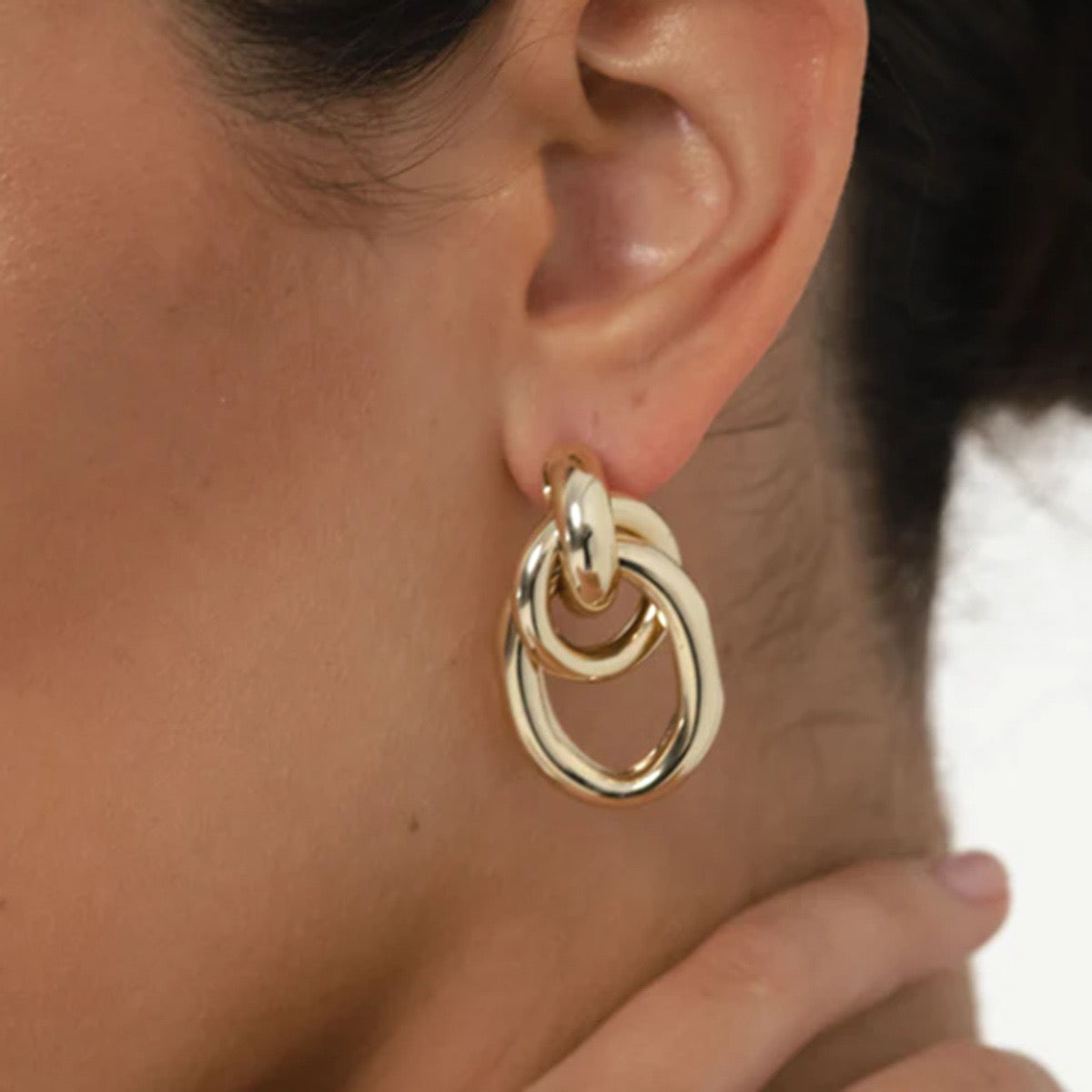 18K Gold Interlocked Statement Hoop Stud Earrings