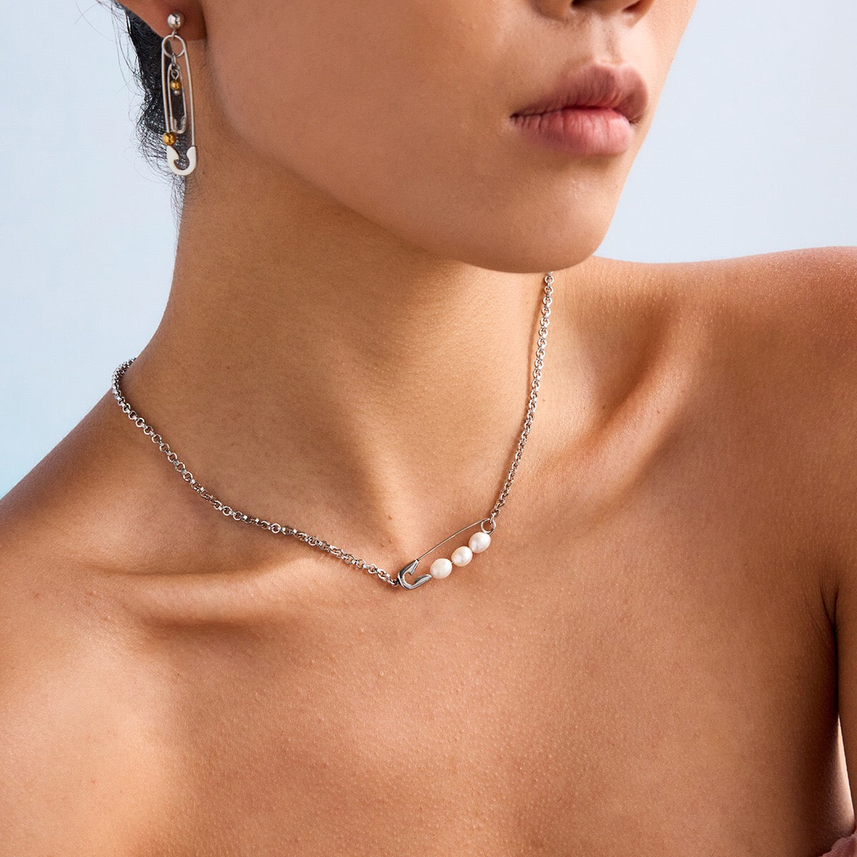 18K Gold and Silver Starry Bow Pendant Pearl Safety Pin Chain Layered Necklace Set