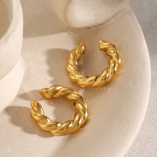 18K Gold Twisted Ear Cuff