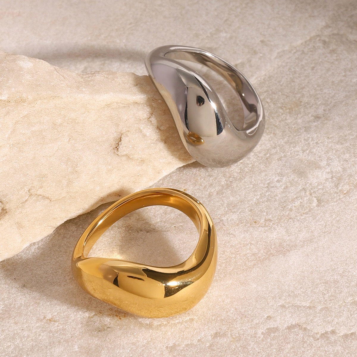 18K Gold Free Flow Puffy Stacking Ring