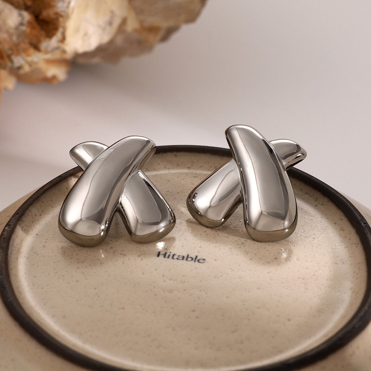 18K Gold Chunky X Statement Stud Earrings