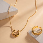 18K Gold Horseshoe Statement Pendant Necklace