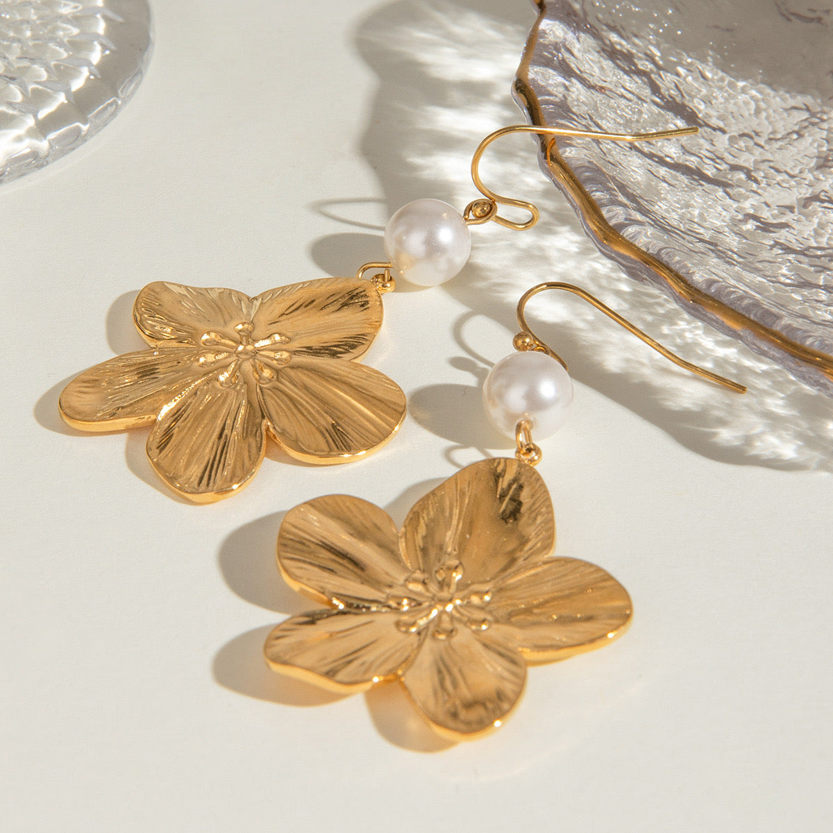 18K Gold Tropical Flower Pearl Dangle Earrings