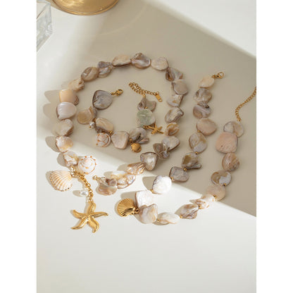 18K Gold Chunky Summer Seashell Statement Choker Necklace