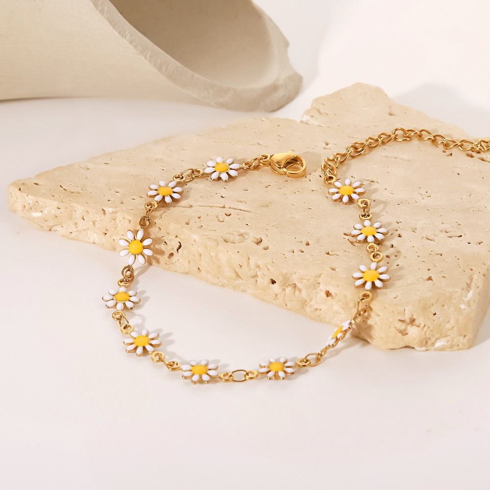 18K Gold White Daisy Flower Chain Choker Necklace