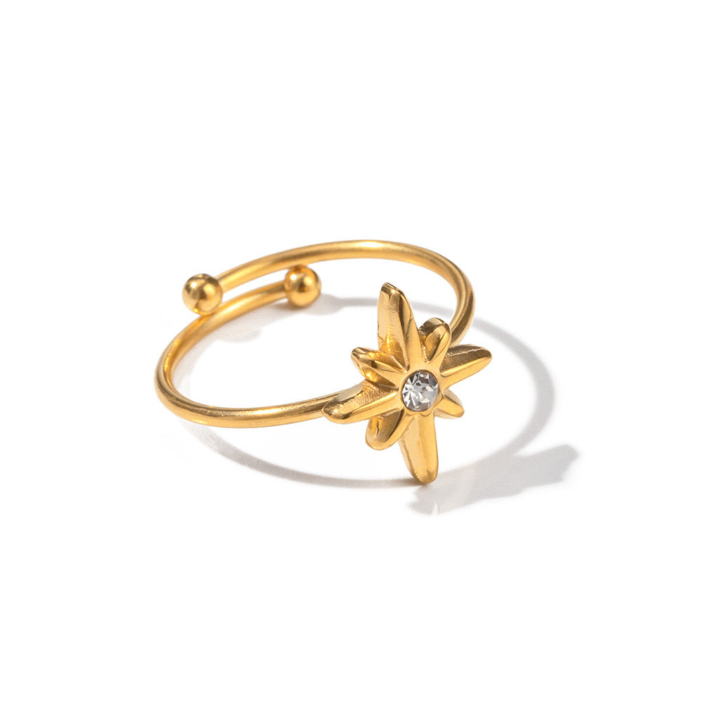 18K Gold Star Ring