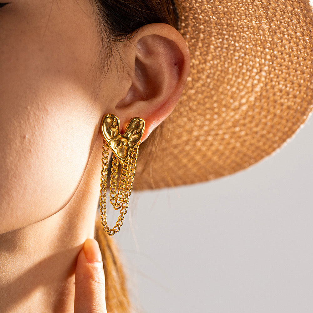 18K Gold Heart Chain Drop Dangle Earrings