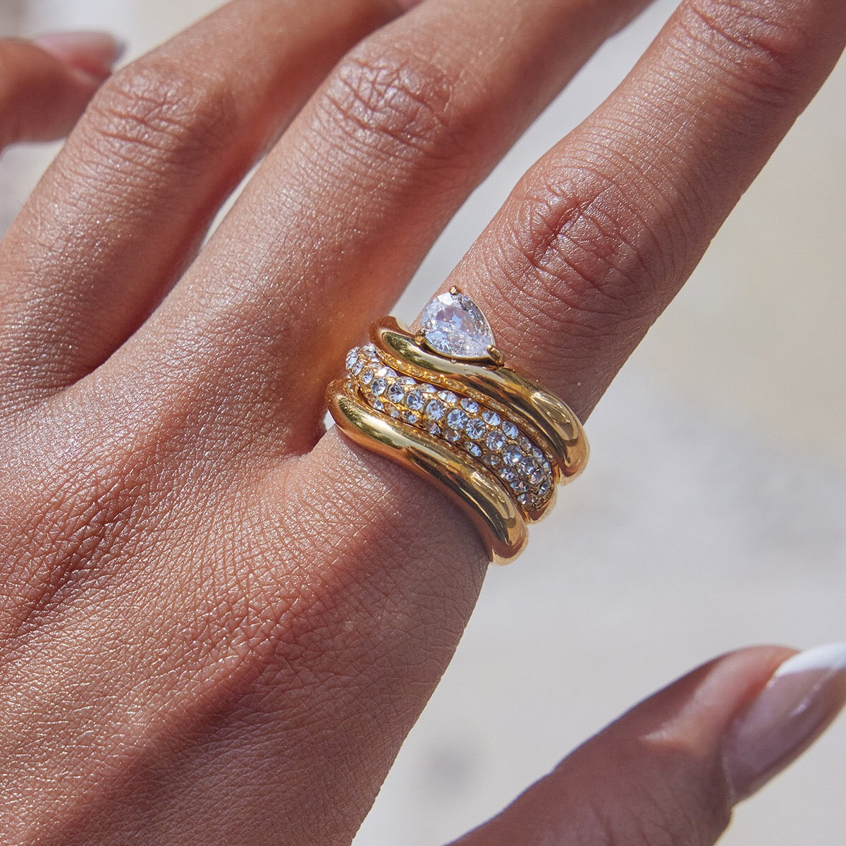 18K Gold Ravish Wavy Form Stacking Rings