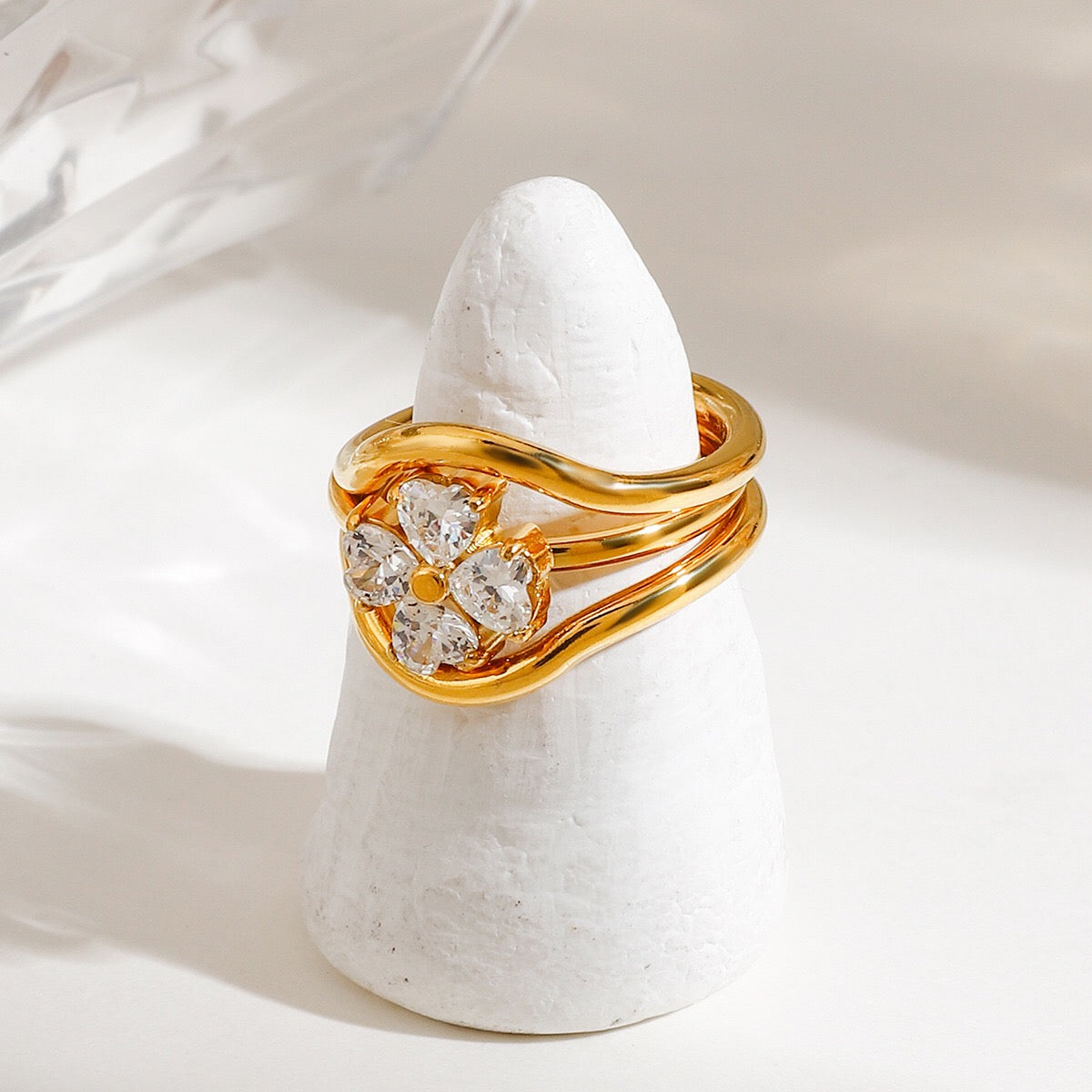 18K Gold Goddess Glow Four Leaf Clover Stacking Rings Set