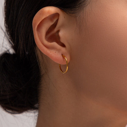 18K Gold Minimalist Geometric Heart Huggie Earrings