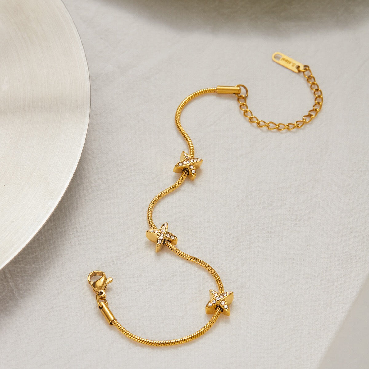 18K Gold Waterproof Dainty Heart Hand Jewelry Chain Bracelet
