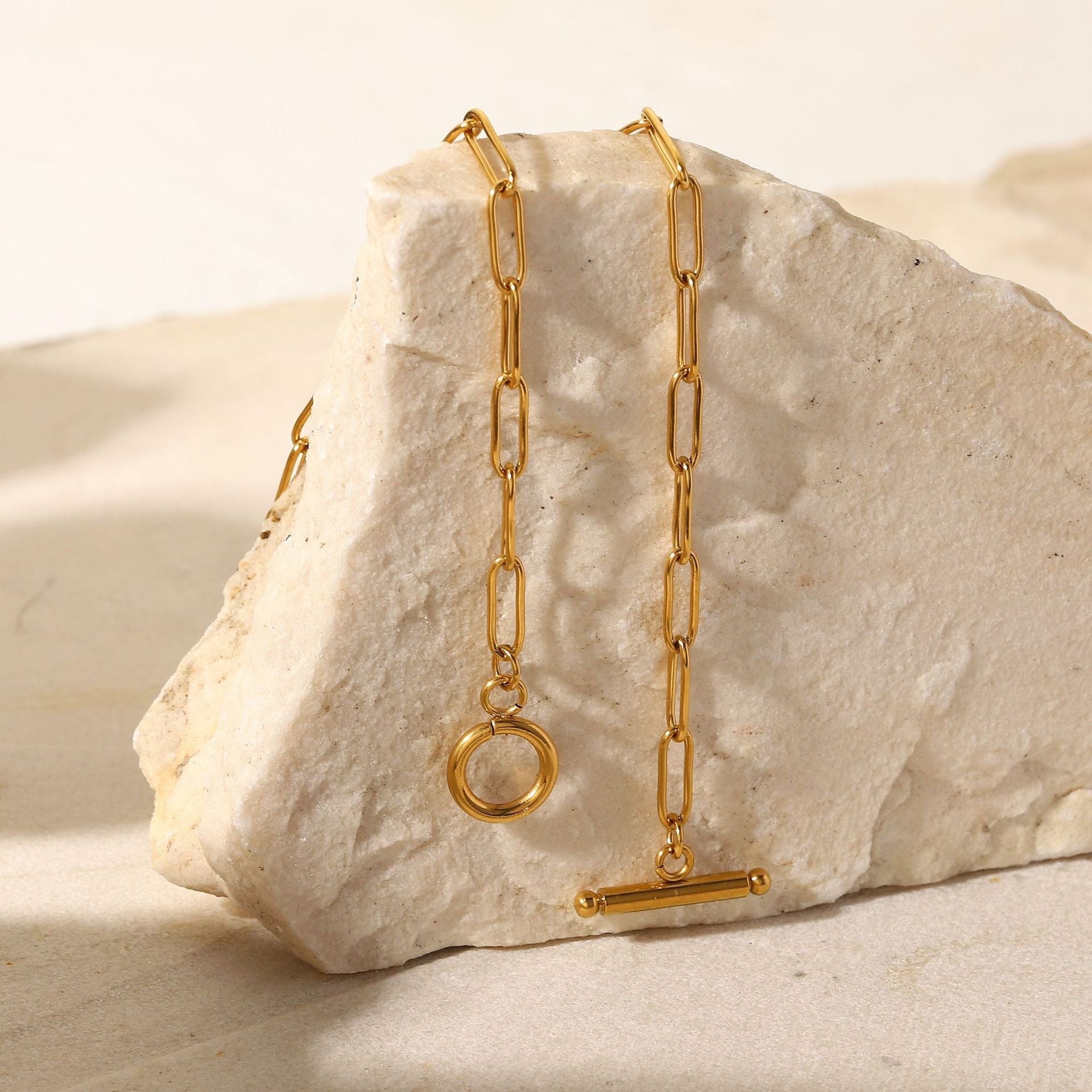 18K Gold Classic Paperclip Toggle Chain Choker Necklace