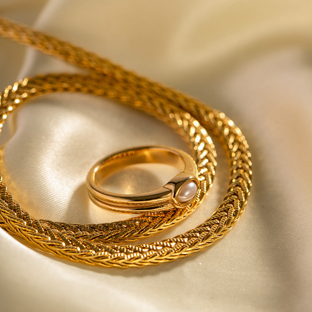 18K Gold Minimalist Elegance Pearl Stacking Ring