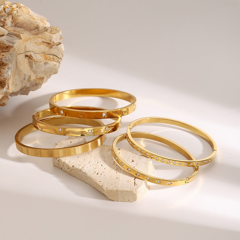 18K Gold Heart Bangle Bracelet