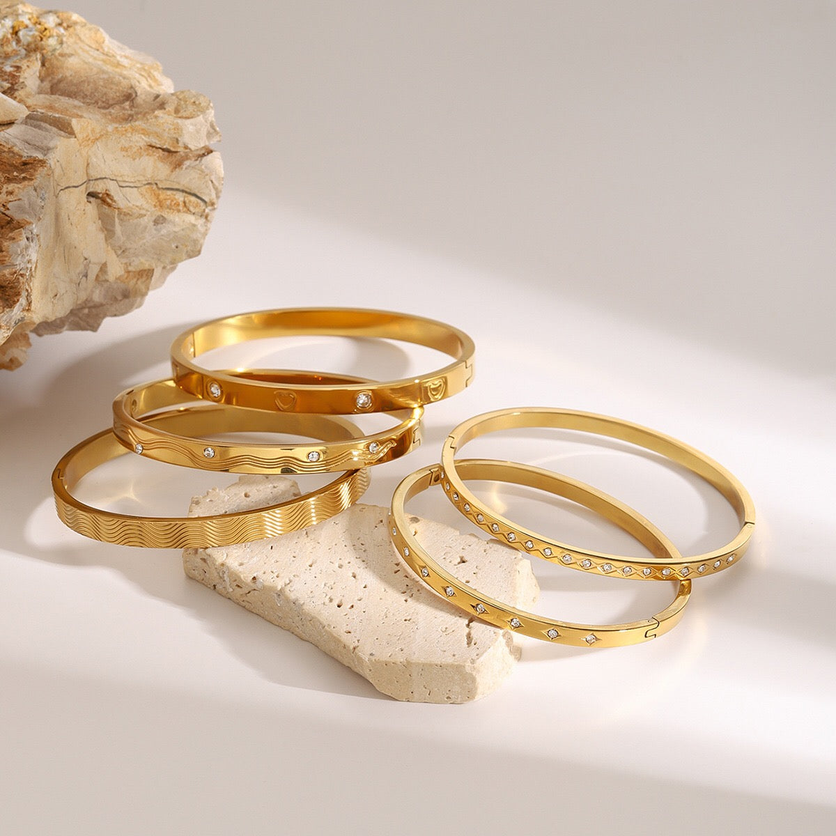 18K Gold Heart Bangle Bracelet