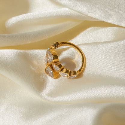 18K Gold Heart Statement Ring