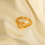 18K Gold Glow Signet Ring