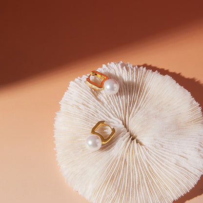 18K Gold Soft Brilliance Pearl Stud Earrings