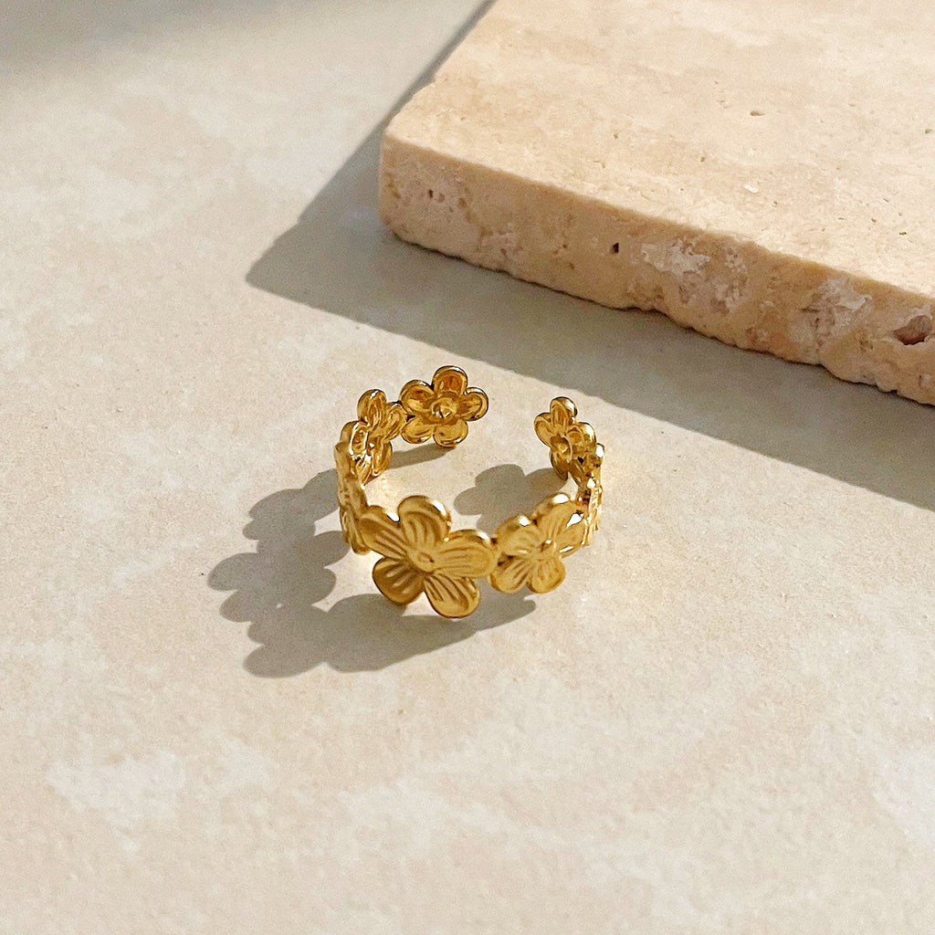 18K Gold Cherry Blossom Flower Band Ring