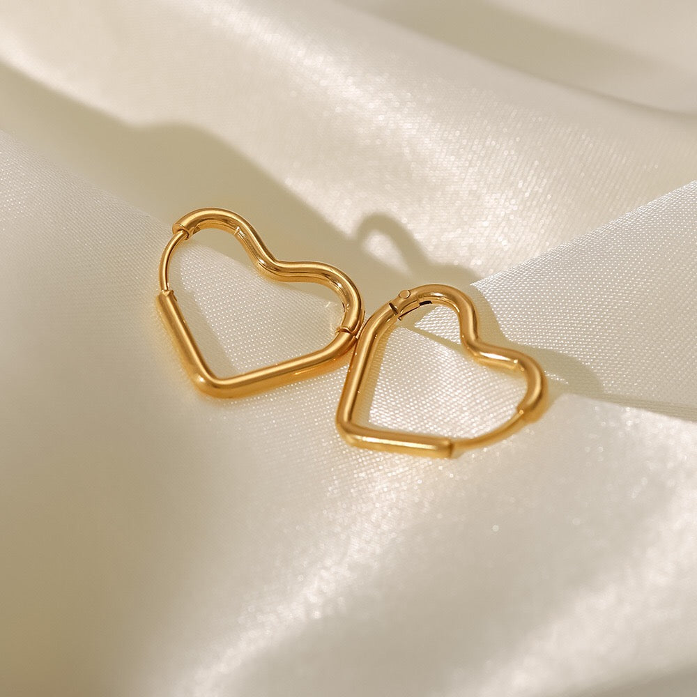 18K Gold Heart Small Hoop Huggie Earrings